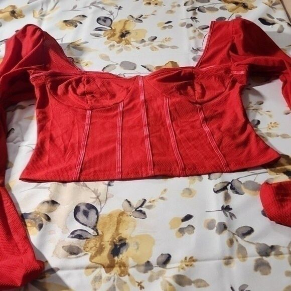 New Guess Red Corset Long-Sleeved Crop Top​​​​​​​​​​​​​​​​​​​​​ - Picture 7 of 11